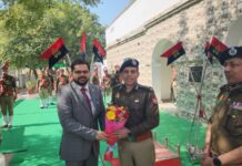 उन्नाव पुलिस लाइन में आईजी का निरीक्षण