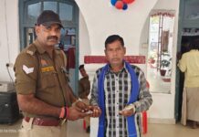 दुखद हादसे के बीच सफीपुर पुलिस ने पेश की मानवता की मिसाल