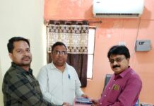 समाजसेवी व पत्रकार फजलुर्रहमान को शिक्षक संघ ने किया सम्मानित