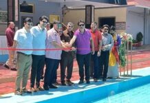 गैंजेस क्लब में स्विमिंग पूल का फीता काटकर एवं वैदिक विधि-विधान से पूजन-अर्चन कर शुभारंभ किया गया